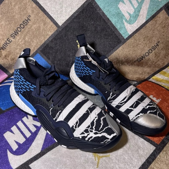 Adidas Trae Young 2 Basketball Shoes Boost in Navy Blue White Size 9.5 Mens - Picture 4 of 13